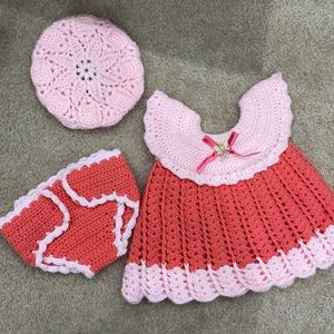 Knitted baby girl set